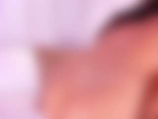 Live cam show with FireDollx - Facial on Camsoda