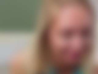 Live cam show with HeyBecky - Public on SquirtSoMuch