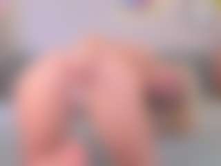 Live cam show with HeyBecky - Raven Hair on livesuperchat.net