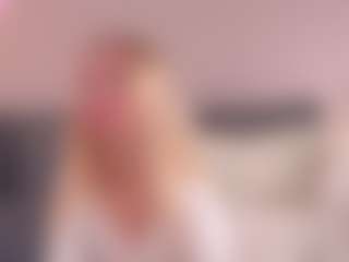 Live cam show with HeyBecky - Sweet on Uber Horny