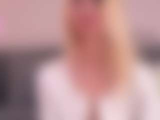 Live cam show with HeyBecky - Moaning on Mixed Magazine Live