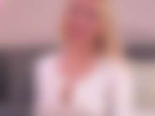 Live cam show with HeyBecky - Athletic Public on Camiplay Live