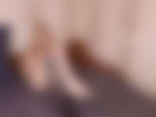 Live cam show with KellyNobles - Dirty Talk on hotwifechat.live