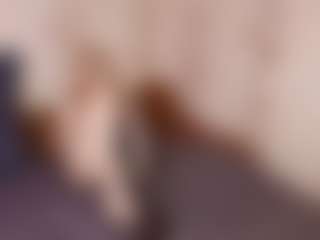 Live cam show with KellyNobles - Brown Hair on MyBangCams