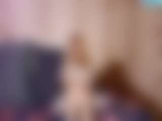 Live cam show with KellyNobles - Ass To Mouth on AdultVida.com