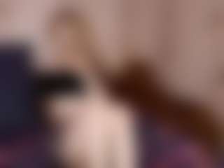 Live cam show with KellyNobles - College on Camsoda