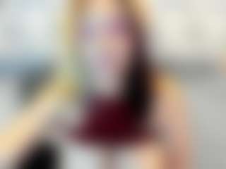 Live cam show with Kiara-Cruz - Dildo Or Vibrator on Fling VIP Chat
