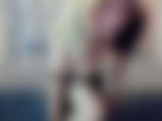 Kiara-Cruz's Live Sex Cam Show