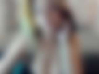 Kiara-Cruz's Live Sex Cam Show