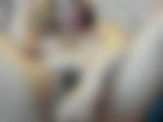 Live cam show with Kiara-Cruz - Nipple Piercings on Camsoda