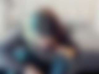 Kiara-Cruz's Live Sex Cam Show