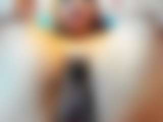 Kiara-Cruz's Live Sex Cam Show