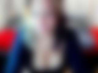 Kiara-Cruz's Live Sex Cam Show