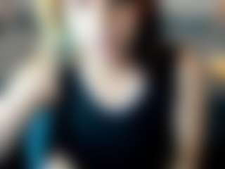 Kiara-Cruz's Live Sex Cam Show