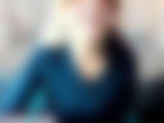 Kiara-Cruz's Live Sex Cam Show