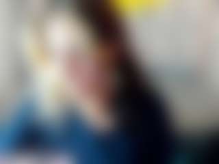 Kiara-Cruz's Live Sex Cam Show