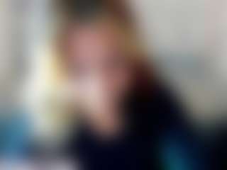 Kiara-Cruz's Live Sex Cam Show