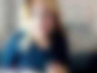 Kiara-Cruz's Live Sex Cam Show