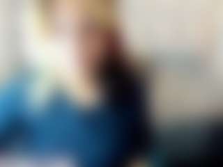 Kiara-Cruz's Live Sex Cam Show