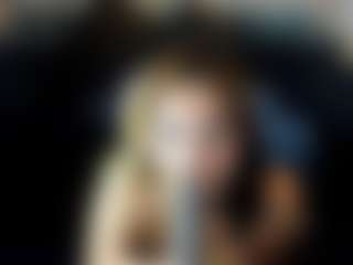 Live cam show with Kiara-Cruz - Double Penetration on Mixed Magazine Live