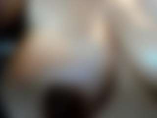 Kiara-Cruz's Live Sex Cam Show
