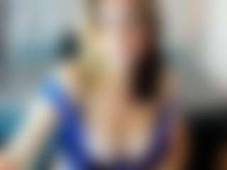 Kiara-Cruz's Live Sex Cam Show
