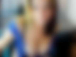 Kiara-Cruz's Live Sex Cam Show