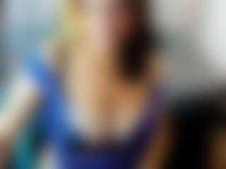 Kiara-Cruz's Live Sex Cam Show