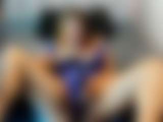 Kiara-Cruz's Live Sex Cam Show