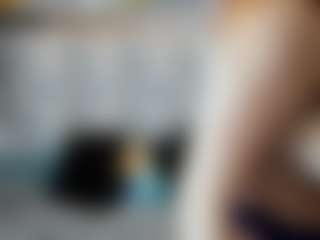 Kiara-Cruz's Live Sex Cam Show