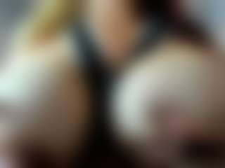 Kiara-Cruz's Live Sex Cam Show