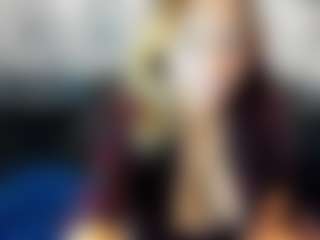 Kiara-Cruz's Live Sex Cam Show