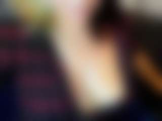 Kiara-Cruz's Live Sex Cam Show