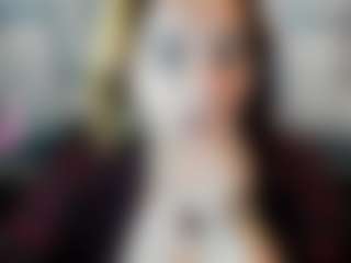 Kiara-Cruz's Live Sex Cam Show