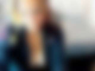 Live cam show with Kiara-Cruz - Big Tits on liverealitysex.com