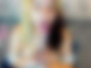 Kiara-Cruz's Live Sex Cam Show