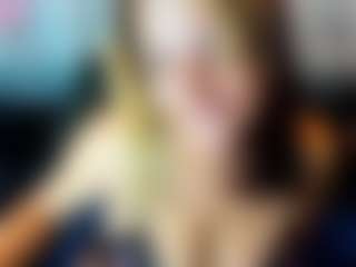 Kiara-Cruz's Live Sex Cam Show