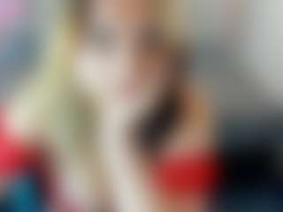 Live cam show with Kiara-Cruz - Striptease MILF on infinitiblacc.com