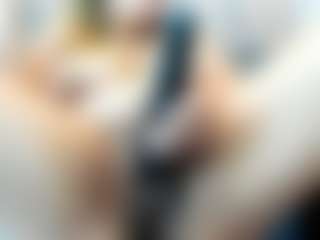 Kiara-Cruz's Live Sex Cam Show