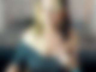 Live cam show with Kiara-Cruz - Fuck Machine on Camsoda