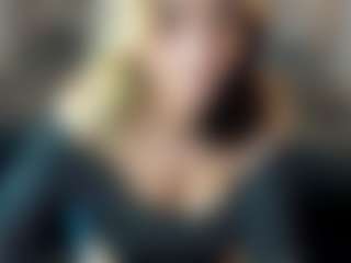 Kiara-Cruz's Live Sex Cam Show