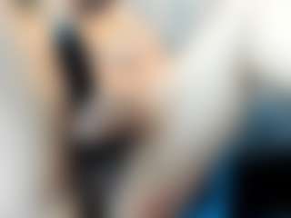 Kiara-Cruz's Live Sex Cam Show