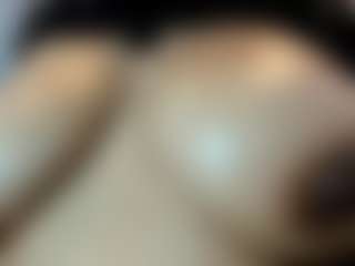Kiara-Cruz's Live Sex Cam Show