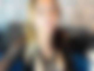 Kiara-Cruz's Live Sex Cam Show