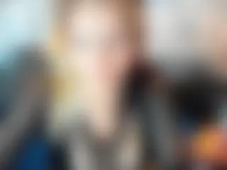 Kiara-Cruz's Live Sex Cam Show