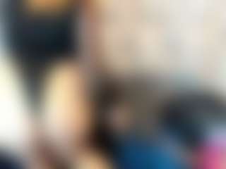 Kiara-Cruz's Live Sex Cam Show