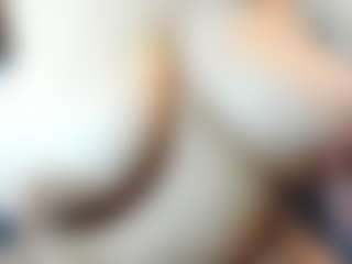 Kiara-Cruz's Live Sex Cam Show