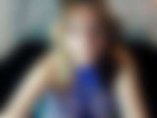 Kiara-Cruz's Live Sex Cam Show