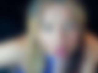 Kiara-Cruz's Live Sex Cam Show