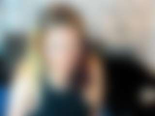 Kiara-Cruz's Live Sex Cam Show